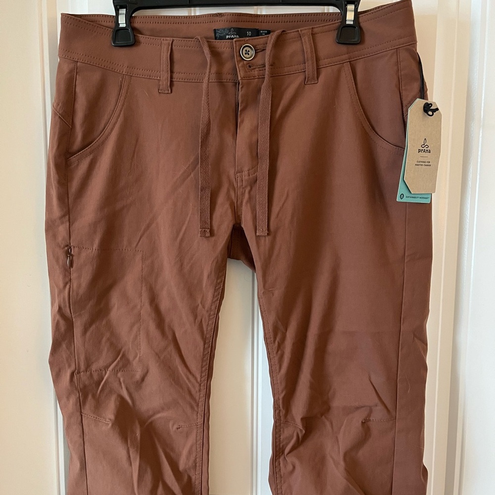 Prana Brand “Halle” straight outdoor Pants short inseam size 10